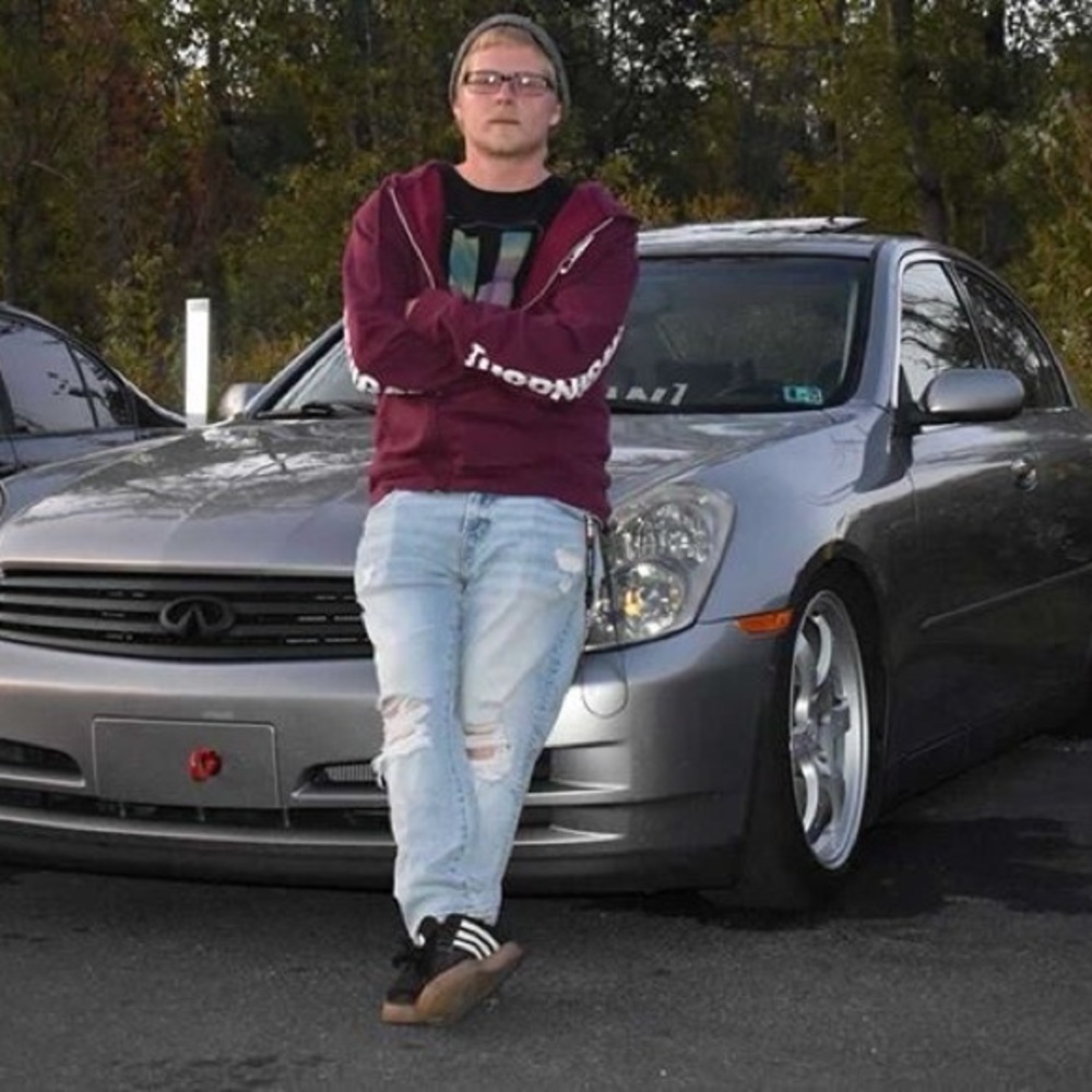 Meet your Posher, Travis